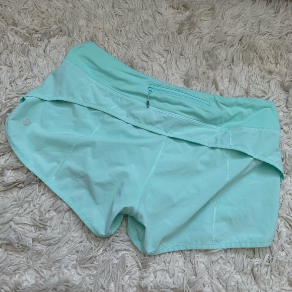 Lululemon speed ups 2.5” - Picture 5 of 6
